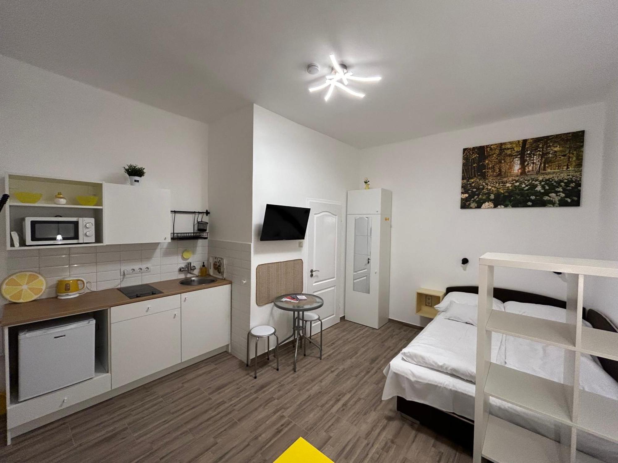 Central Boulevard Apartman Budapest Bagian luar foto