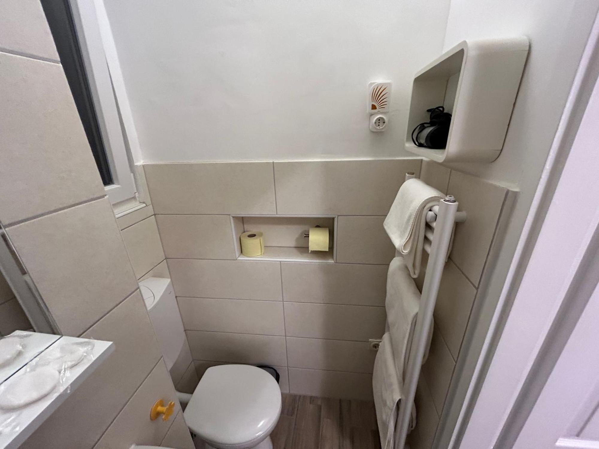 Central Boulevard Apartman Budapest Bagian luar foto